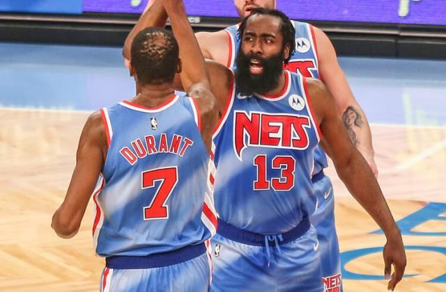 kaiyun-哈登：雷霆时期的我和KD还年轻 现在我们是男人了